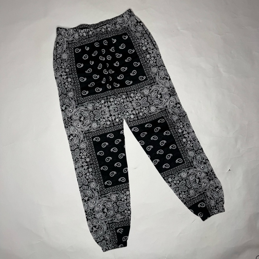 Rik Villa Black and White Paisley Print Pants